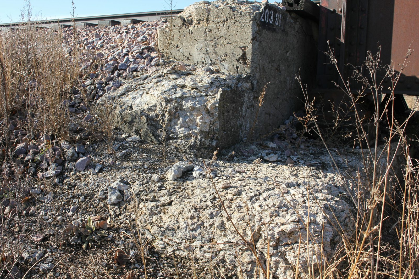 Spalling on south abutment